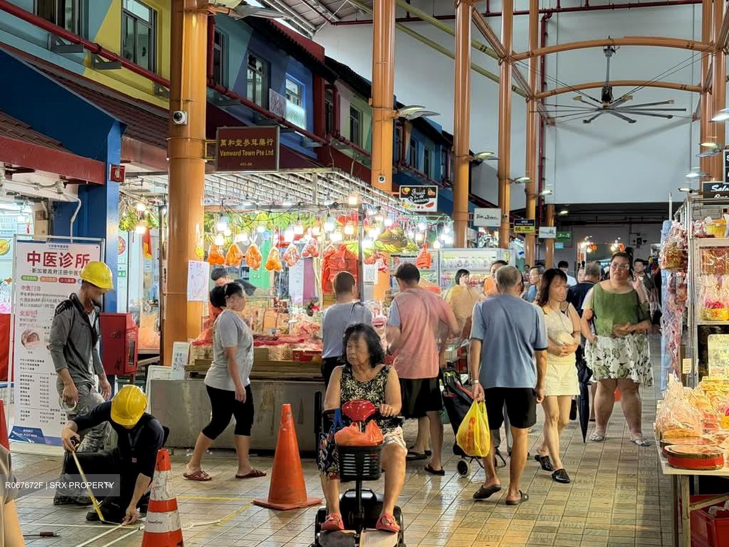 Bangkit Road (D23), Retail #529594641